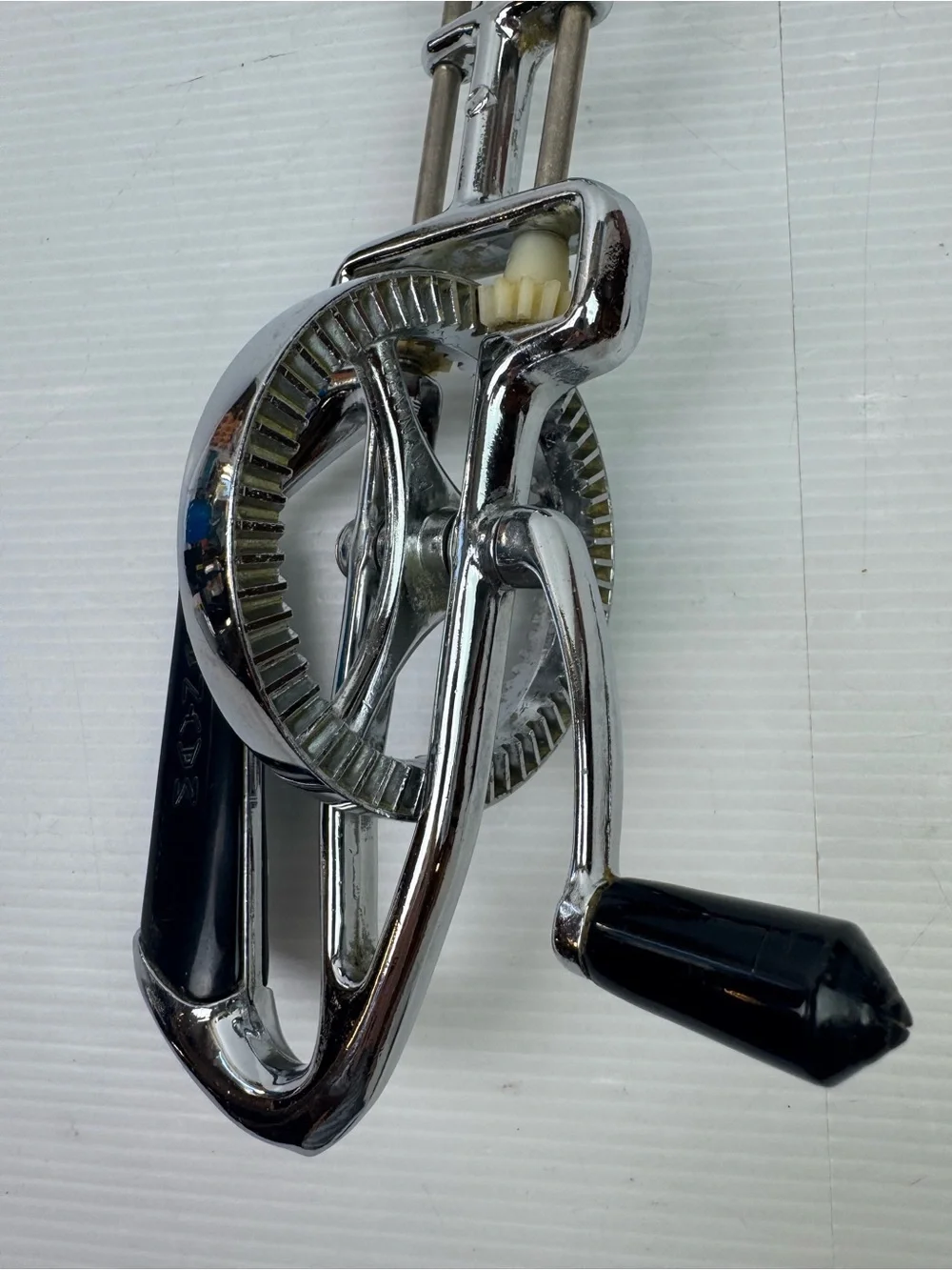 Vintage Maynard 456 Manual Rotary Egg Beater Hand Mixer 1950’s 1960’s Stainless